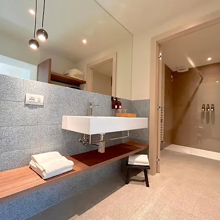 The Com - Luxury In Bed & Breakfast Lazise