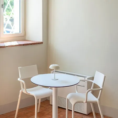 The Com - Luxury In 4*