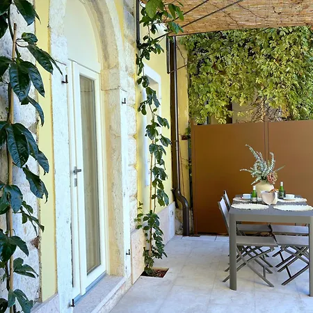 Bed & Breakfast The Com - Luxury In 4*